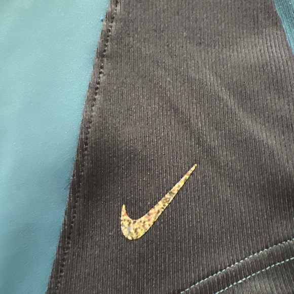 Women's Nike Yoga Dri-FIT Tank - Picture 8 of 10